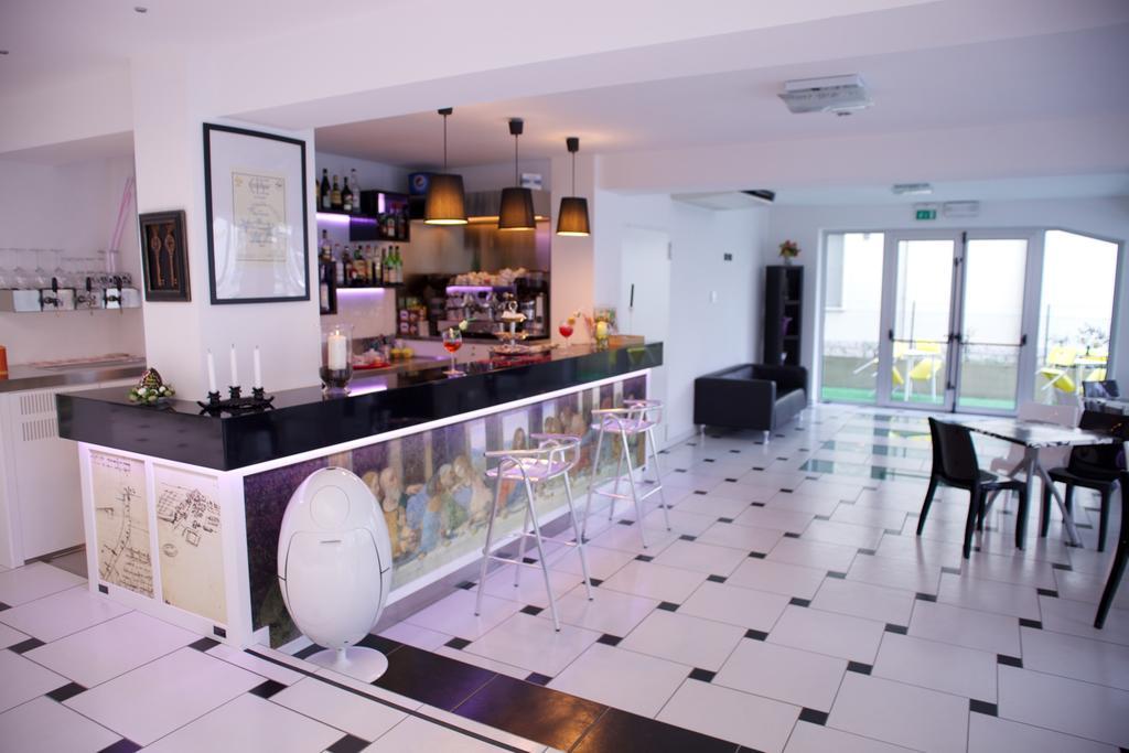 Hotel Leonardo Cesenatico Ngoại thất bức ảnh