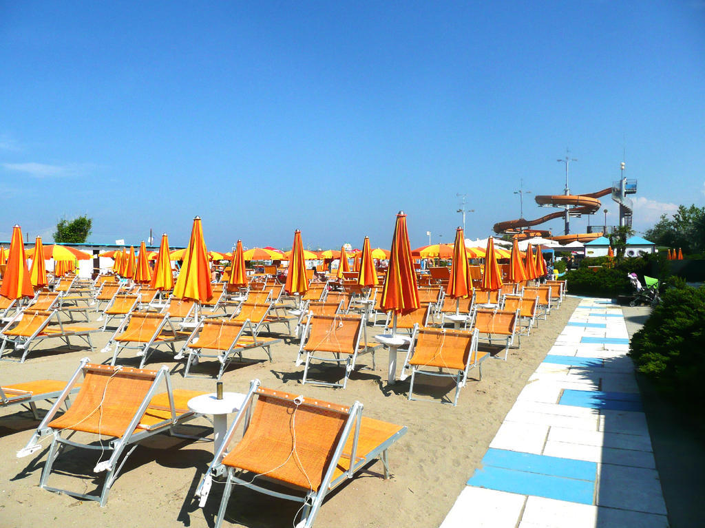 Hotel Leonardo Cesenatico Ngoại thất bức ảnh